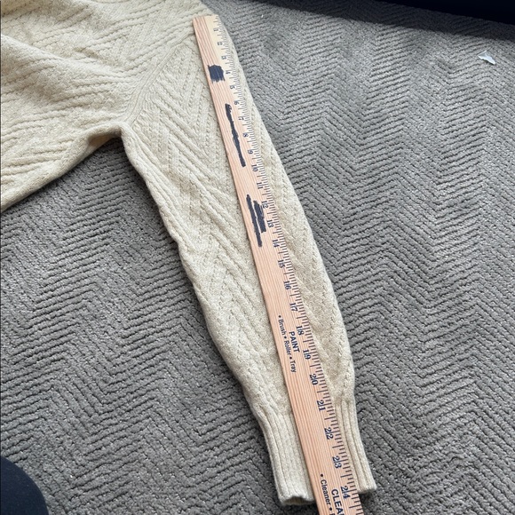 Patagonia Women's Recycled Wool-Blend Crewneck Sweater Size Medium - Picture 10 of 10